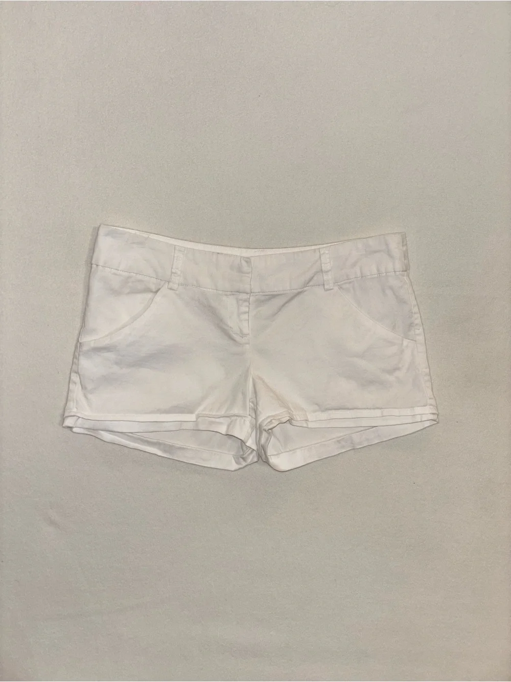 Color Swatch White Cotton Stretch Shorts Size M Basic Minimalist Clean Coastal